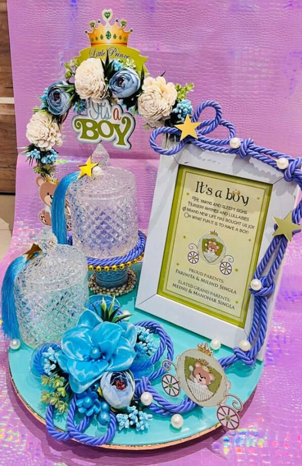 Baby Return GIFT Crown Theme